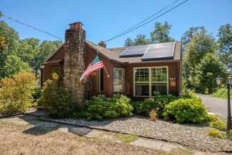 997 N Westfield St, Feeding Hills, MA 01030