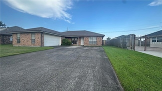 1217 Olde Oaks Dr, Westwego, LA 70094