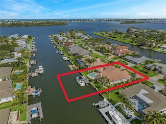 18 Sailfish Rd, Vero Beach, FL 32960
