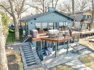 1001 Oak Place, Milford, IA 51351