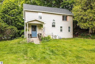8370 1st Ave, Onekama, MI 49675