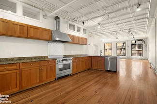 547 Broadway Unit 3, New York, NY 10012