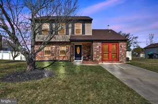 14 Hartsdale Ln, Sicklerville, NJ 08081