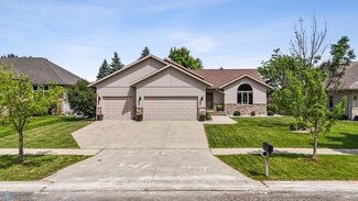 1421 55th Ave S, Fargo, ND 58104