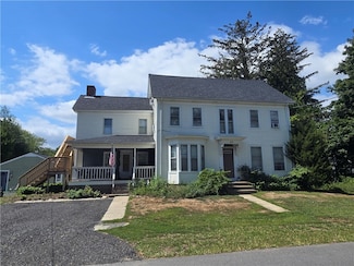 43 Baptist St, Swansea, MA 02777
