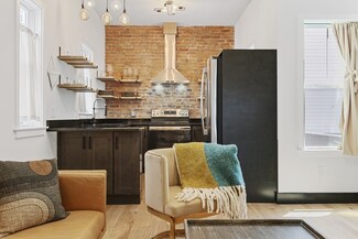 429 Chelsea St Unit 1, Boston, MA 02128