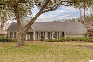 2739 Bayou Ln, Monroe, LA 71201