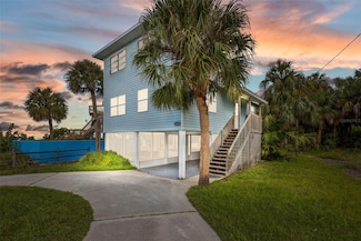 3457 Cyclone Dr, Weeki Wachee, FL 34607