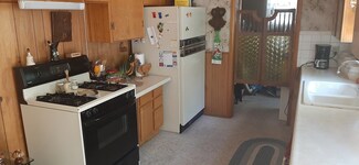 430 N Birch Ave, Valley Center, KS 67147