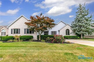 607 Park Way W, Oregon, OH 43616