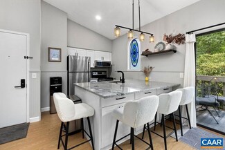2242 Tanners Ridge Condos, Roseland, VA 22967