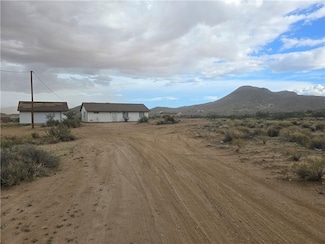2832 E Calle Cedral, Kingman, AZ 86409