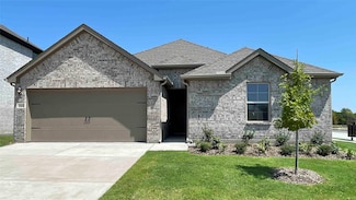 560 Clear Rain St, Lavon, TX 75166