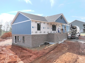 1868 Skinnell Mill Rd, Bedford, VA 24523