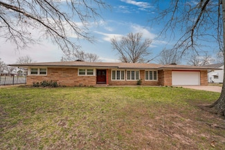 1740 W 3rd Ave, El Dorado, KS 67042