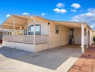 724 N Mesquite Tree Dr, Dewey-Humboldt, AZ 86327