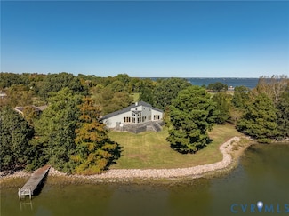 102 Tue Marsh Ln, Yorktown, VA 23692