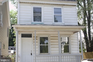 304 York St, Burlington, NJ 08016