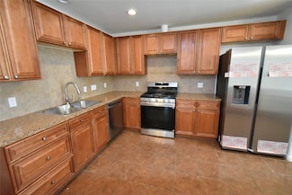 3938 Falvel Shadow Creek Dr, Spring, TX 77388