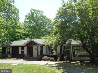 19320 Croom Rd, Brandywine, MD 20613