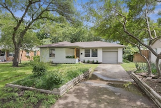 421 Hanbee St, Richardson, TX 75080