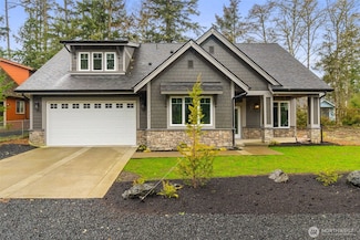 737 Wakina Loop SE, Ocean Shores, WA 98569