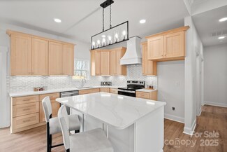 7837 Sarah Dr, Denver, NC 28037
