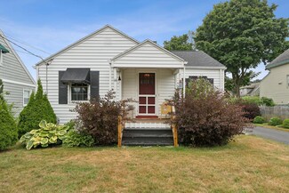 14 Elsmere Ave, South Portland, ME 04106