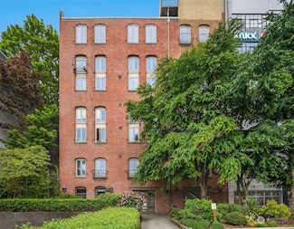1512 Alaskan Way, Seattle, WA 98101