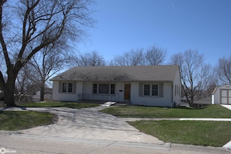 1821 Quint Ave, Carroll, IA 51401