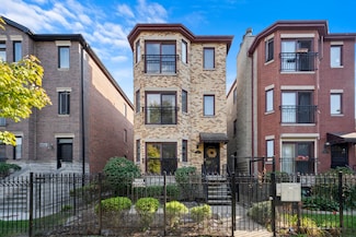 1471 E 69th St Unit 3, Chicago, IL 60637