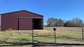 2742 Big Creek Dr SW, Bogue Chitto, MS 39629