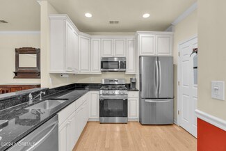 434 Sophee Ln Unit 434, Lakewood, NJ 08701
