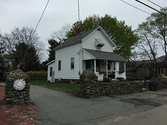 201 Bay Spring Ave, Barrington, RI 02806