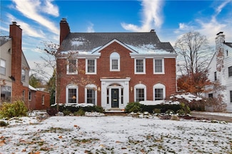 22500 Douglas Rd, Beachwood, OH 44122