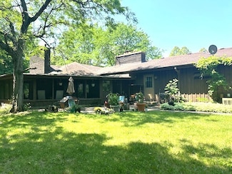 27125 N Williams Park Rd, Wauconda, IL 60084