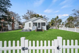 611 10th St, Port Saint Joe, FL 32456