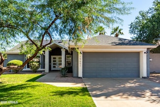 15651 N 39th Place, Phoenix, AZ 85032