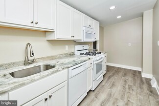 817 4th Ave, Essington, PA 19029
