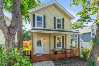503 Winthrop St, Staunton, VA 24401