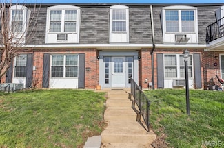 1711 Mayenne Ct Unit H, Saint Louis, MO 63125
