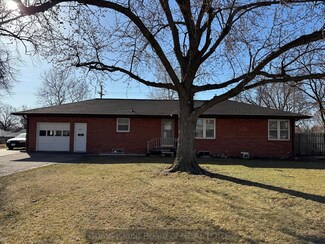 2515 W John St, Grand Island, NE 68803