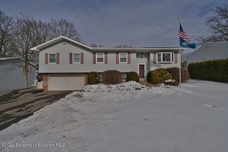 72 Kirby Ave, Mountain Top, PA 18707