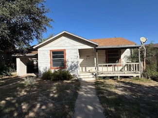 1979 NE Hillcrest, Eagle Pass, TX 78885