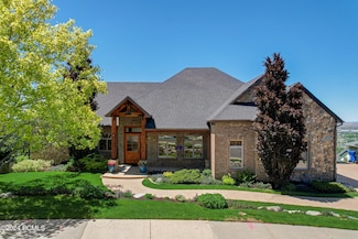 472 Island View Cir, Farmington, UT 84025