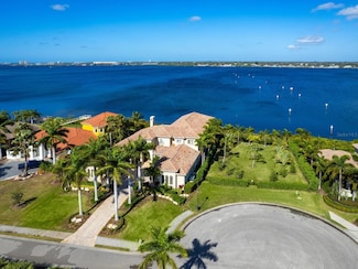4223 Hawk Island Dr, Bradenton, FL 34208
