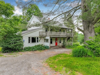 146 Don Irwin Rd, Prattsville, NY 12468