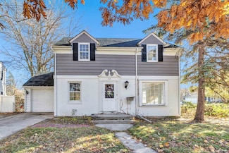 2377 S Webster Ave, Green Bay, WI 54301