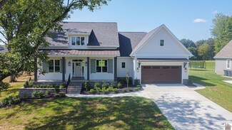 141 Saddle Creek Dr, Paducah, KY 42001