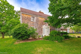 11261 Vaughn Rd, Hiram, OH 44234